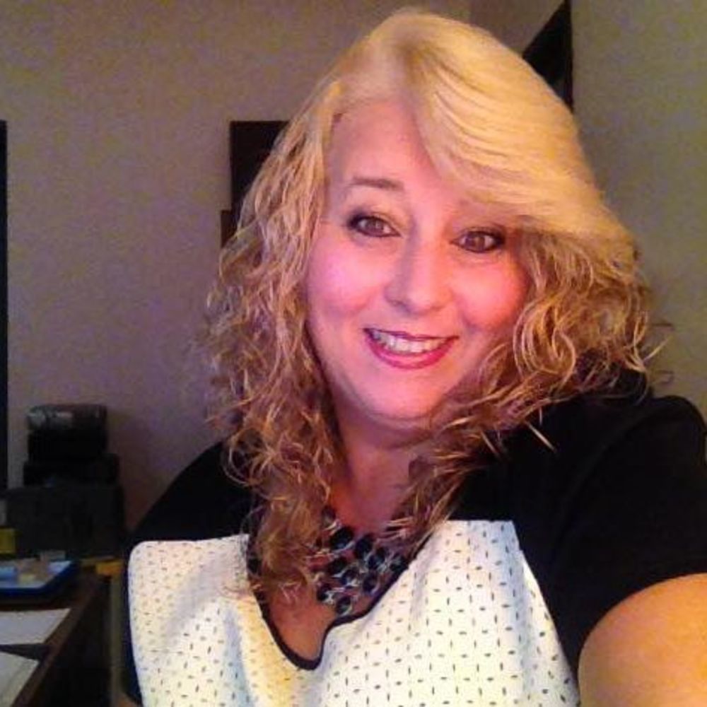 Meet your Posher, Michele